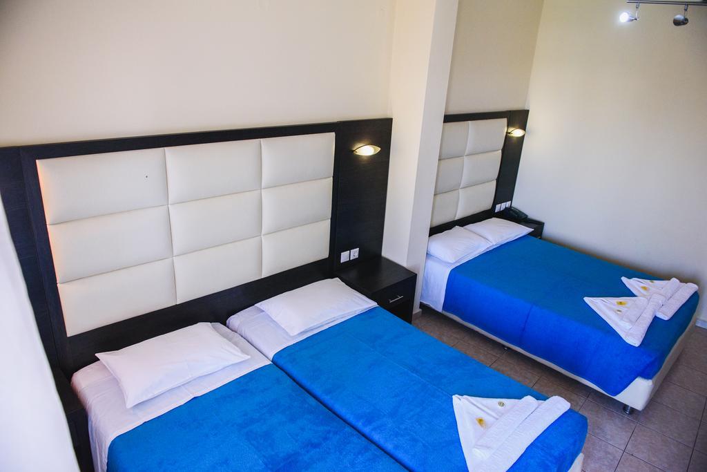 Santa Rosa Hotel & Beach 알렉산드로폴리스 객실 사진