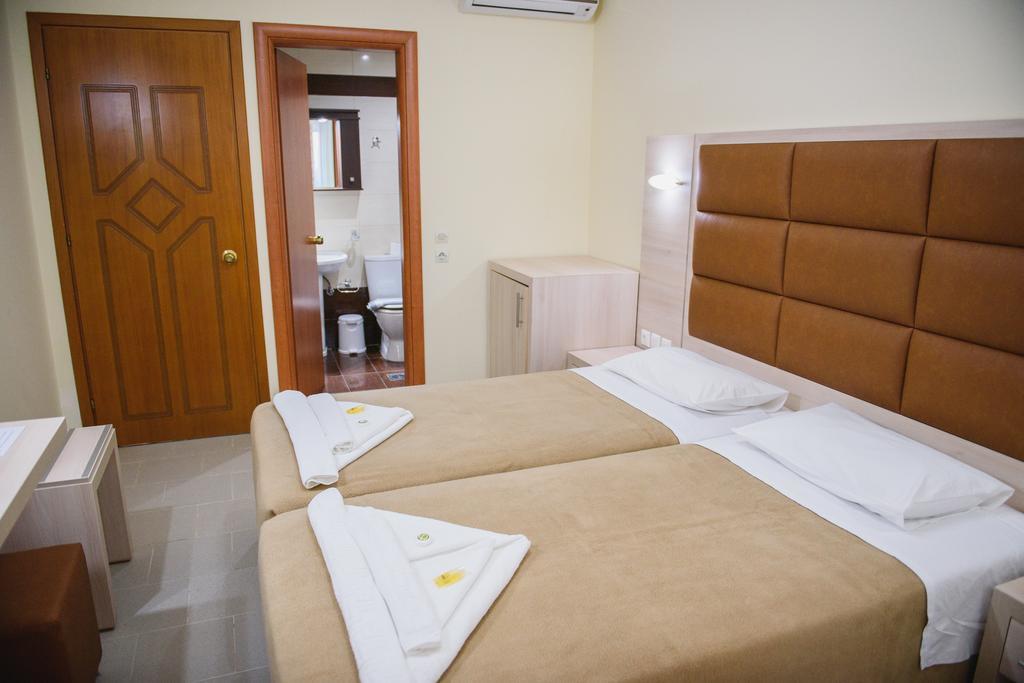 Santa Rosa Hotel & Beach 알렉산드로폴리스 객실 사진