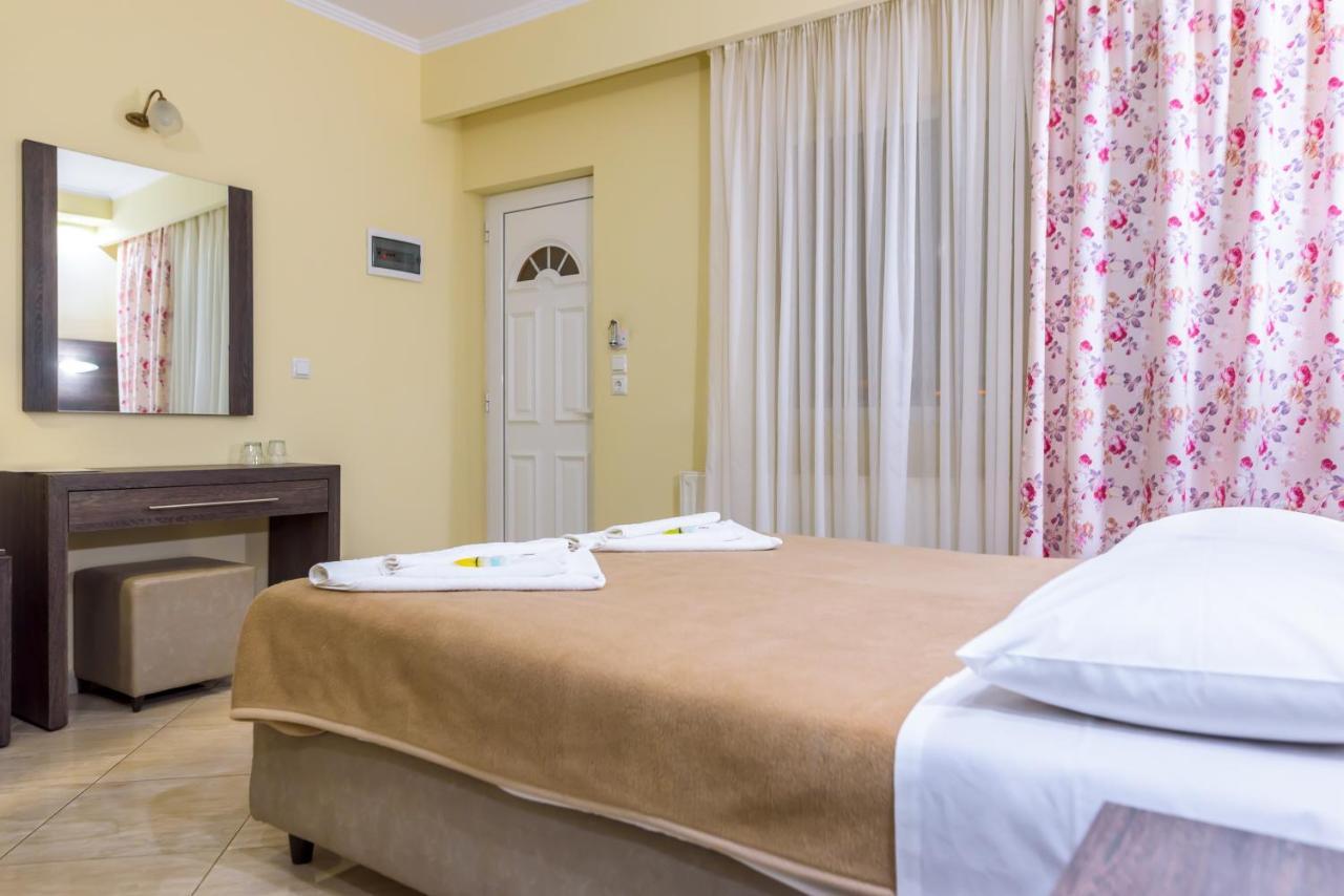 Santa Rosa Hotel & Beach 알렉산드로폴리스 외부 사진